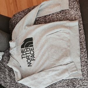 Woman gray north face hoodie medium